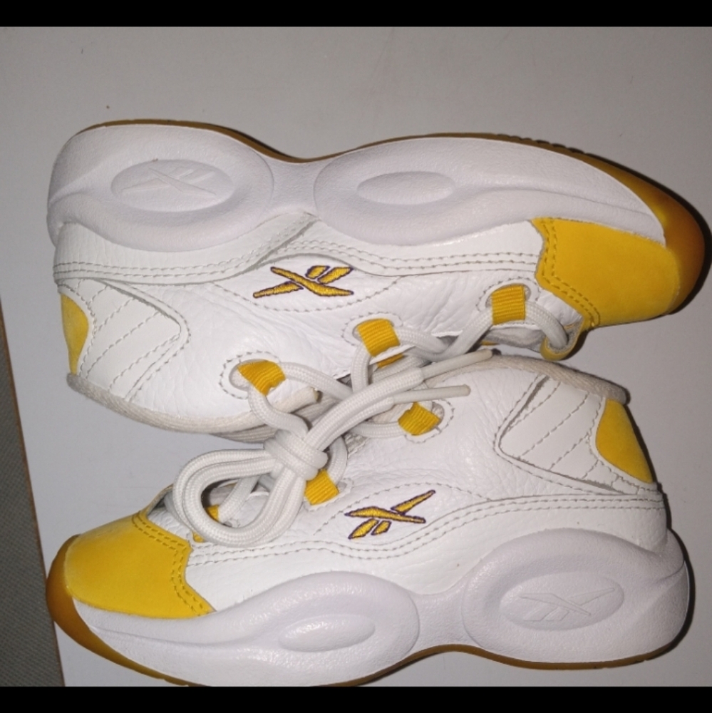 $38 10c Toddler Kobe Bryant Reebok Question  Yellow Toe